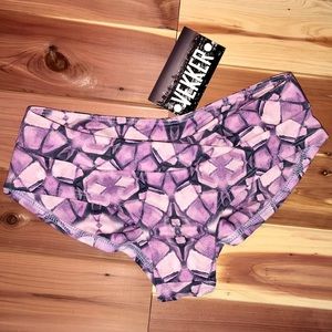 VEKKER LA Bubblegum V Short